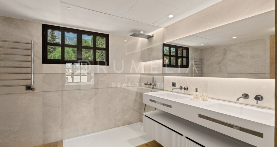 Villa 4 chambres avec piscine et vue sur la montagne en location longue duree a Nagueles, Golden Mile