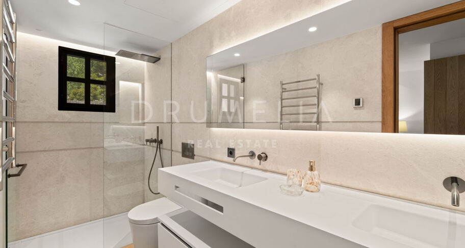 Villa 4 chambres avec piscine et vue sur la montagne en location longue duree a Nagueles, Golden Mile