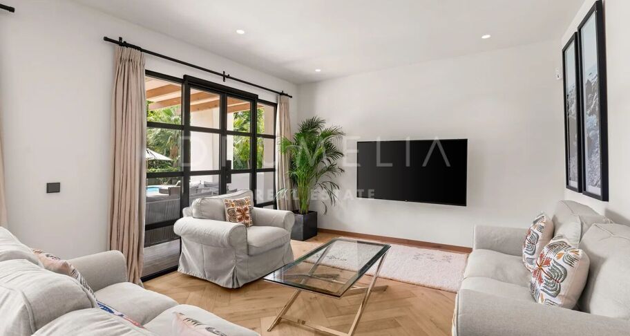 Villa 4 chambres avec piscine et vue sur la montagne en location longue duree a Nagueles, Golden Mile