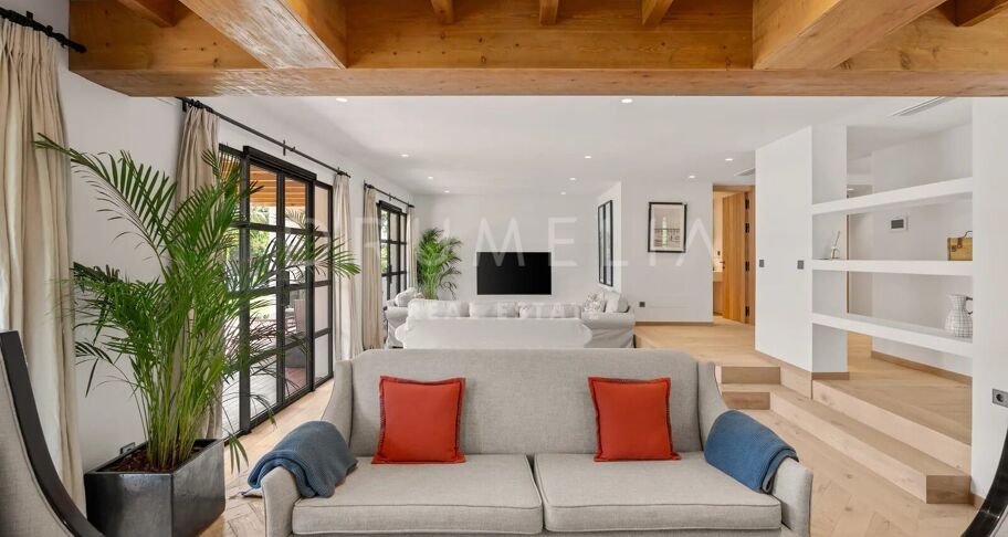 Villa 4 chambres avec piscine et vue sur la montagne en location longue duree a Nagueles, Golden Mile