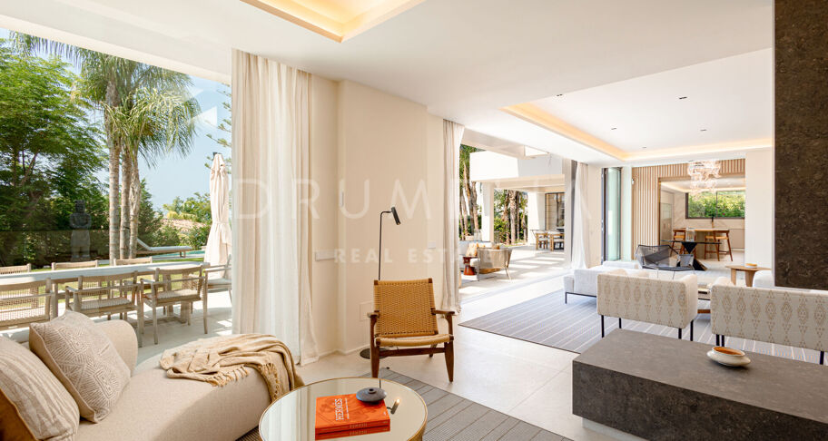 Villa te koop in Los Monteros Playa, Marbella Oost