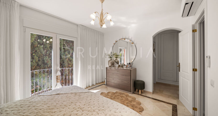 Rekkehus i Marbella Golden Mile, nær stranden