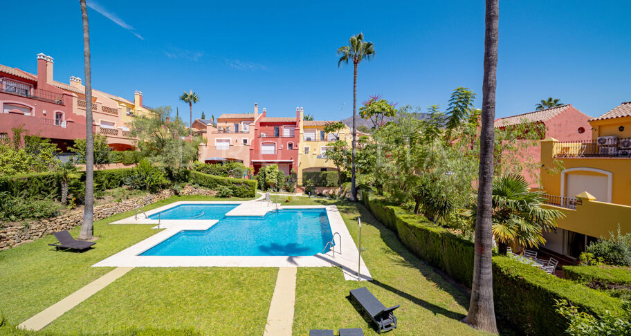 Rekkehus i Marbella Golden Mile, nær stranden