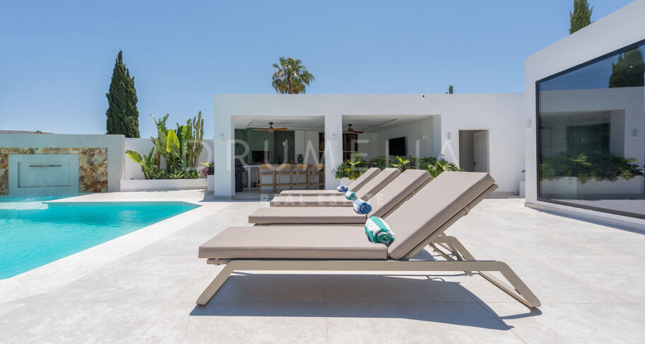Nowa willa z sześcioma sypialniami w Bel Air, Estepona East
