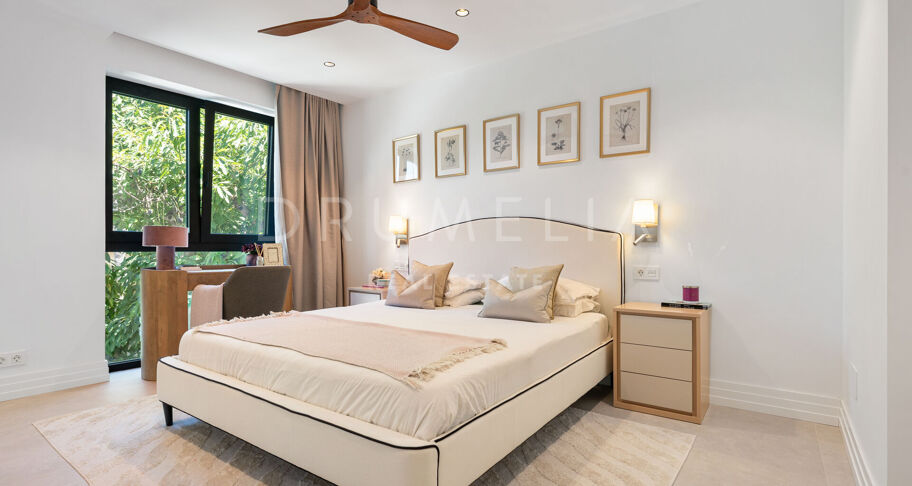 Nowa willa z sześcioma sypialniami w Bel Air, Estepona East