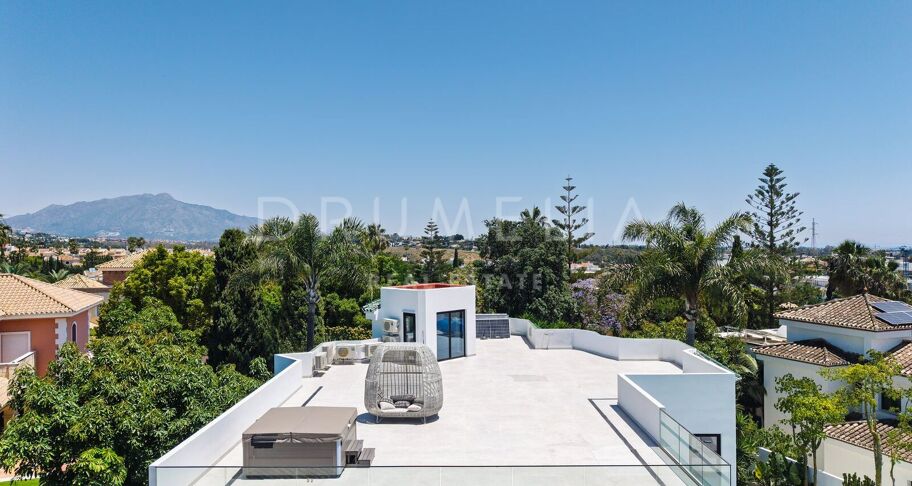 Nowa willa z sześcioma sypialniami w Bel Air, Estepona East