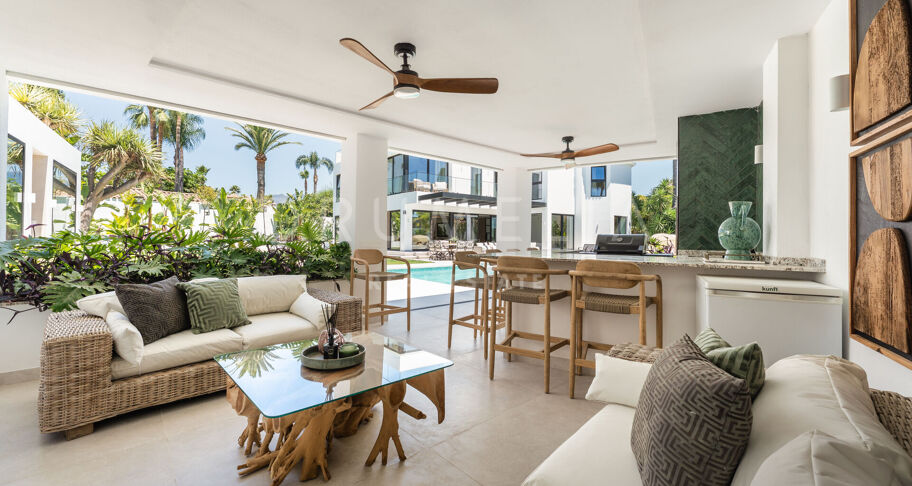 Nowa willa z sześcioma sypialniami w Bel Air, Estepona East