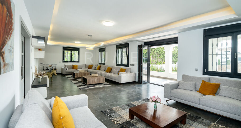 Willa w Las Brisas z basenem i prywatnym barem