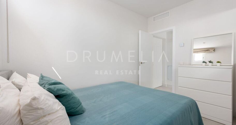 Wohnung in erster Linie in Puerto Banús mit Panoramablick auf den Yachthafen