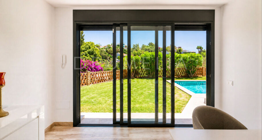 Renovated villa in El Rosario with private pool and open views