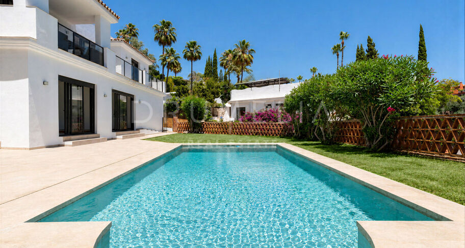 Renovated villa in El Rosario with private pool and open views