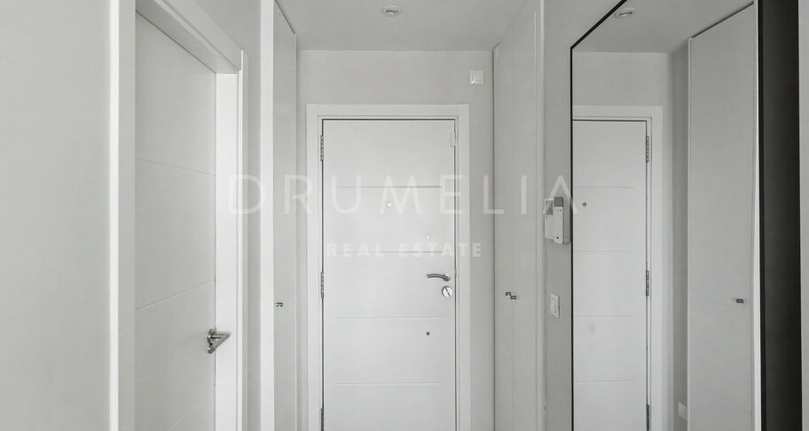 Modern Semi-Detached Villa in Riviera del Sol with Private Garden and Sea and Mountain Views