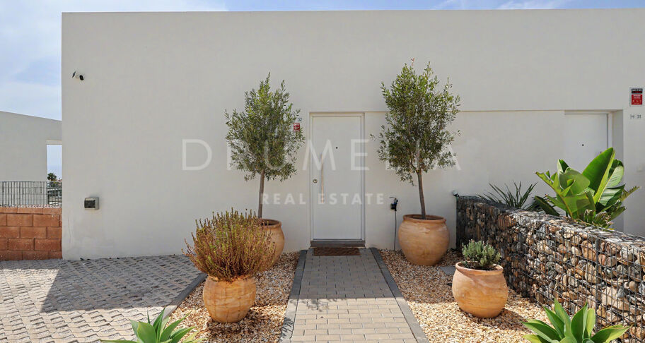 Modern Semi-Detached Villa in Riviera del Sol with Private Garden and Sea and Mountain Views