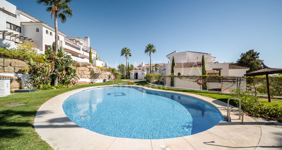 Penthouse mit Panoramablick auf das Meer in Casares