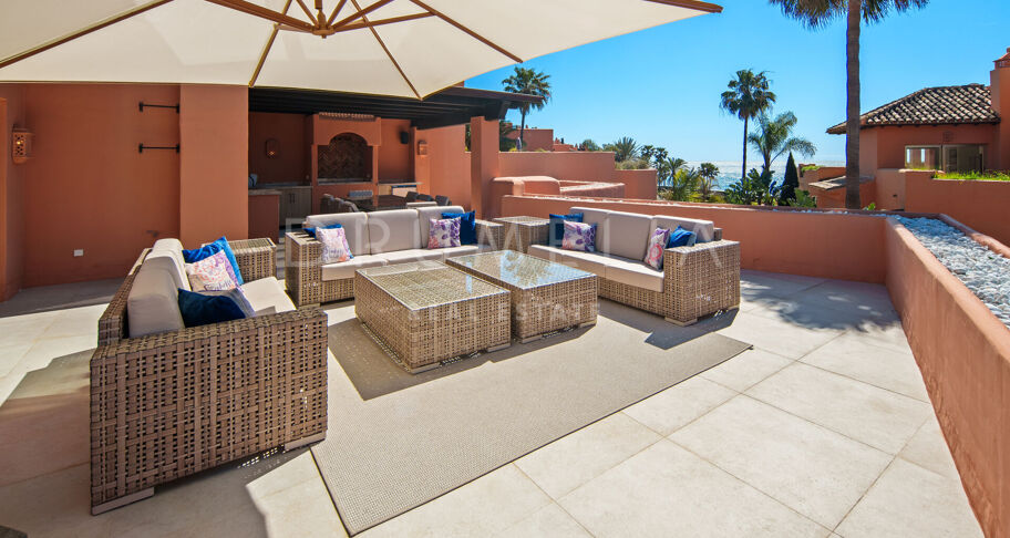 Duplex-Penthouse mit Meerblick in La Morera, Marbella East