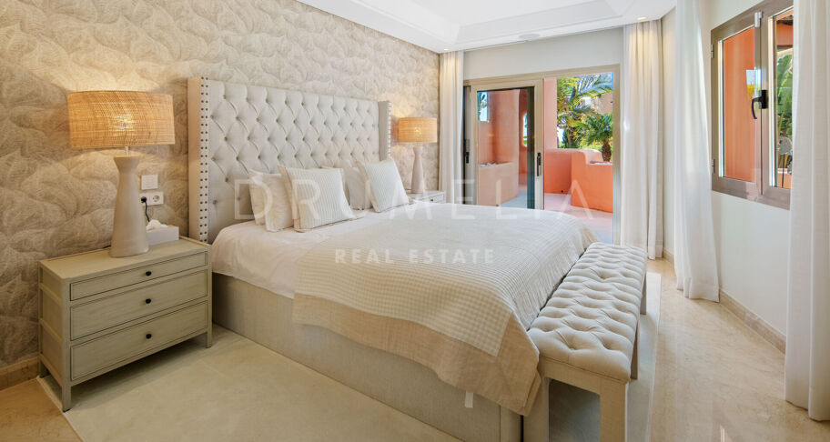 Duplex-Penthouse mit Meerblick in La Morera, Marbella East