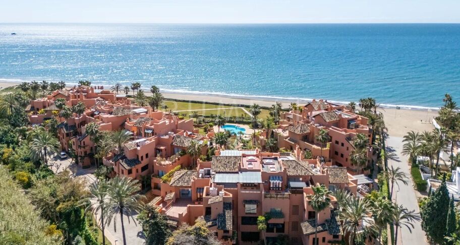 Duplex-Penthouse mit Meerblick in La Morera, Marbella East