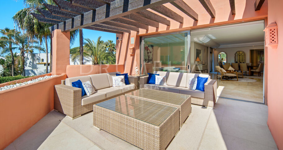 Duplex-Penthouse mit Meerblick in La Morera, Marbella East