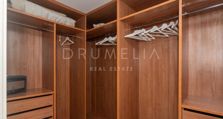 Duplex penthouse à Los Flamingos avec vue mer et piscine privée