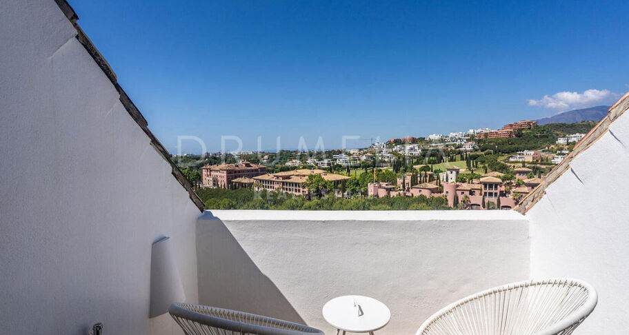 Duplex penthouse à Los Flamingos avec vue mer et piscine privée