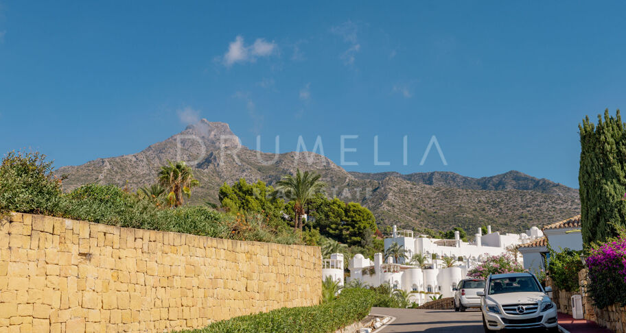 Reihenhaus zu verkaufen in Marbella Hill Club, Marbella Goldene Meile