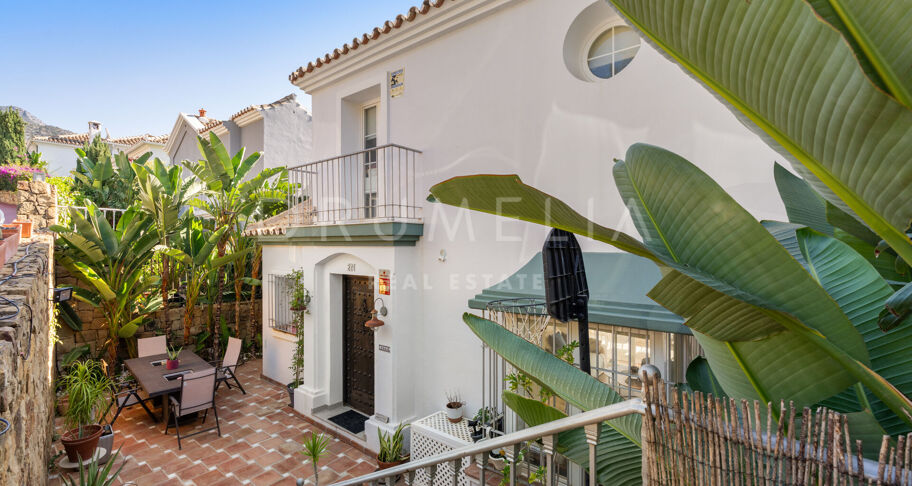 Reihenhaus zu verkaufen in Marbella Hill Club, Marbella Goldene Meile