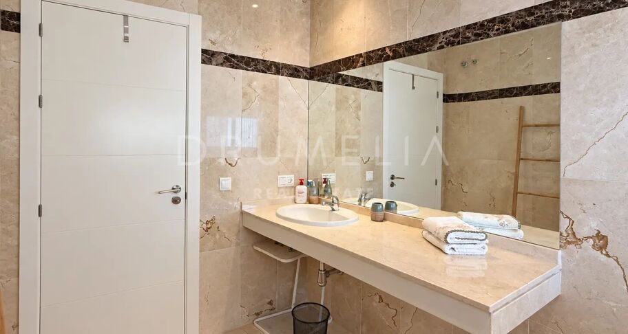Apartamento con amplia terraza en Cosmo Beach