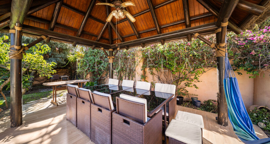 Andalusian Villa with Great Potential in Rodeo Alto, Nueva Andalucía