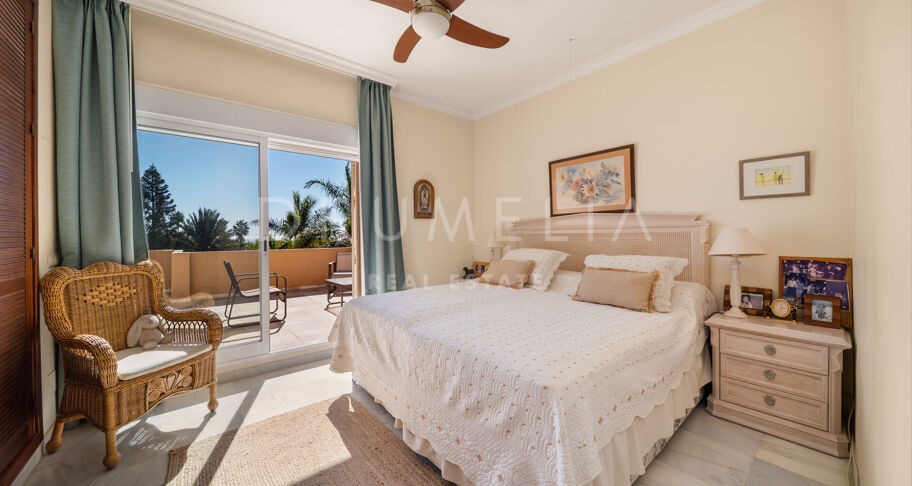 Andalusian Villa with Great Potential in Rodeo Alto, Nueva Andalucía