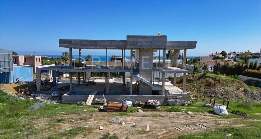 Villa zu verkaufen in Estepona