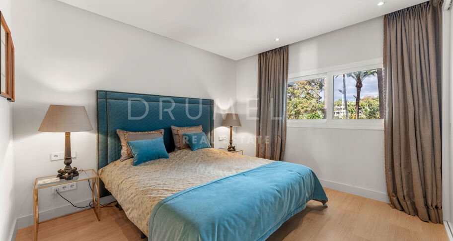 Elegantes Apartment in der prestigeträchtigen Marina de Puente Romano an der Goldenen Meile von Marbella