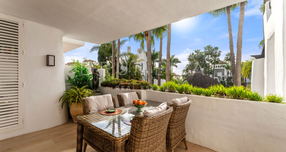 Elegantes Apartment in der prestigeträchtigen Marina de Puente Romano an der Goldenen Meile von Marbella