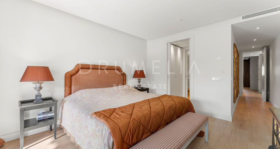 Elegantes Apartment in der prestigeträchtigen Marina de Puente Romano an der Goldenen Meile von Marbella