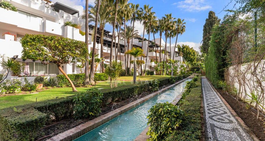 Elegantes Apartment in der prestigeträchtigen Marina de Puente Romano an der Goldenen Meile von Marbella