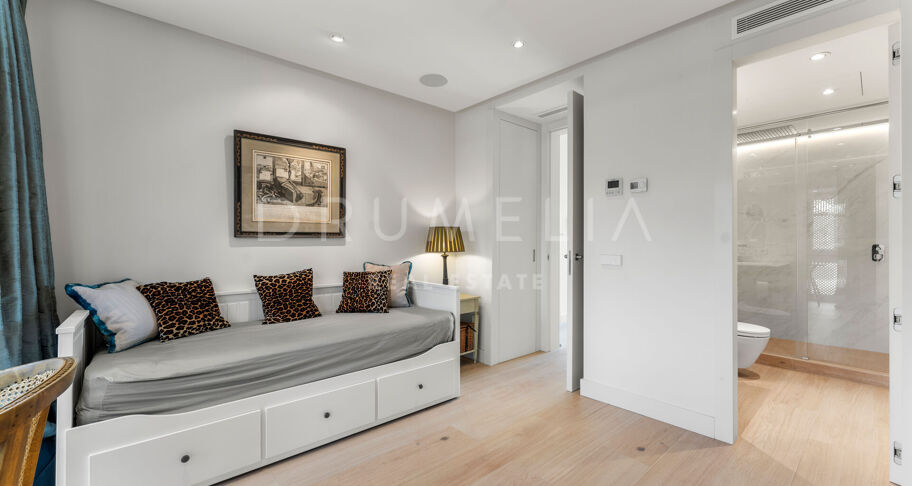 Elegantes Apartment in der prestigeträchtigen Marina de Puente Romano an der Goldenen Meile von Marbella