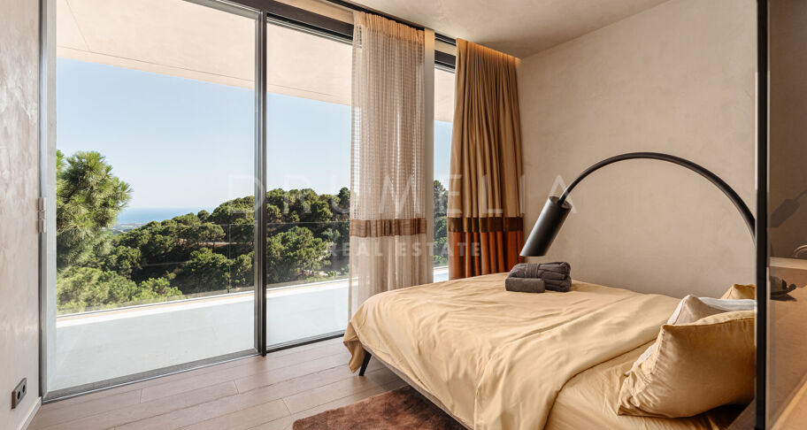 Casa Cuiabá - New eco-friendly modern luxury villa with panoramic sea views in fabulous Monte Mayor, Benahavis