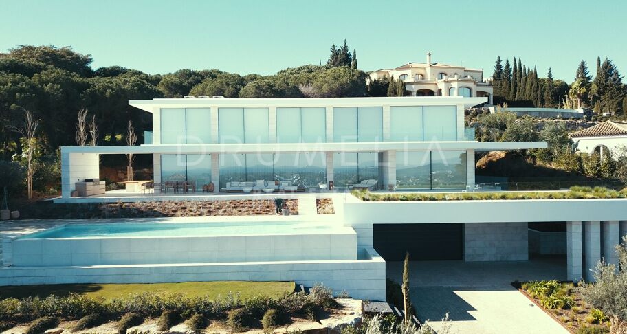 Exclusivo y Lujoso Proyecto de Villa Turnkey en Sotogrande