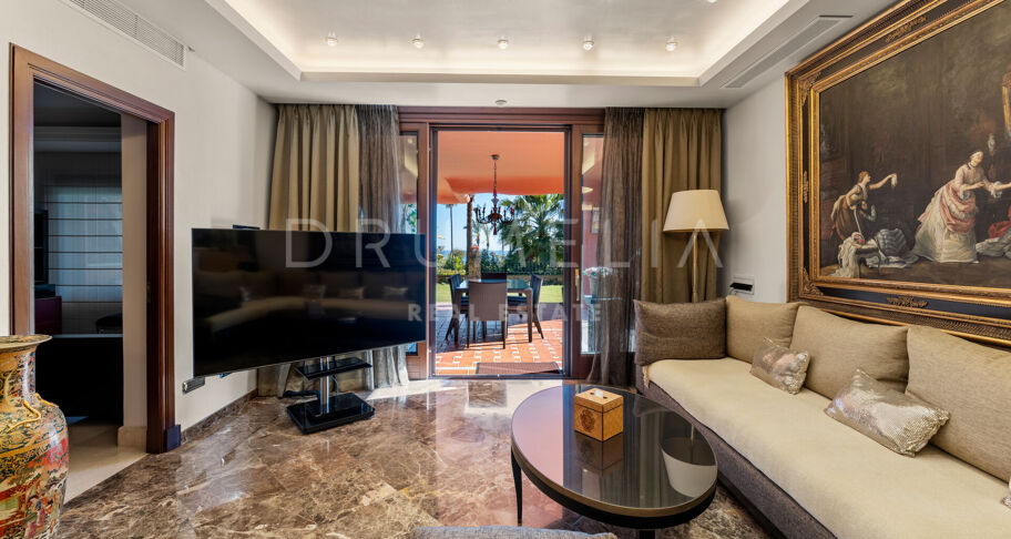 Niezwykły Triplex przy plaży w Torre Bermeja, Estepona
