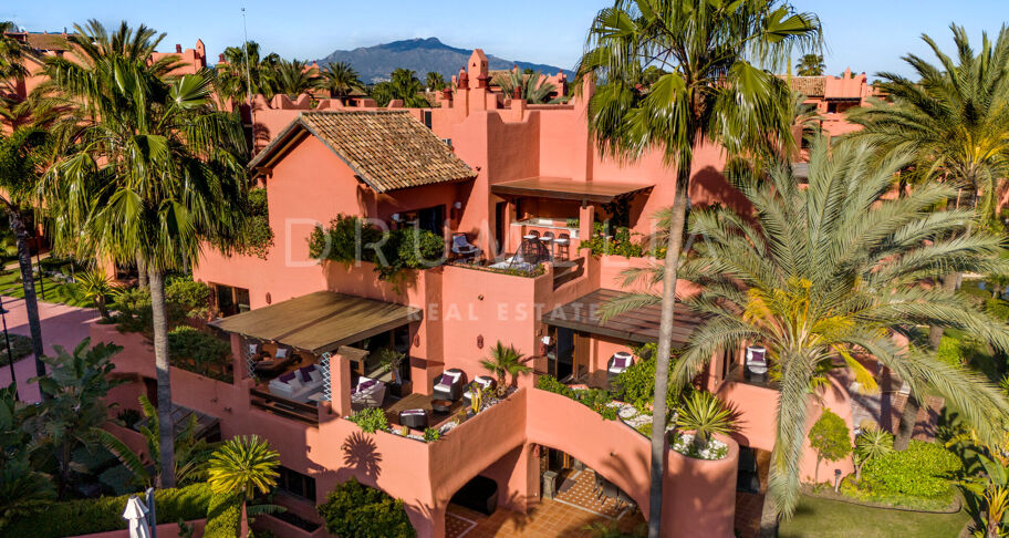 Niezwykły Triplex przy plaży w Torre Bermeja, Estepona