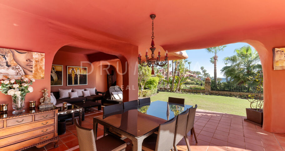 Niezwykły Triplex przy plaży w Torre Bermeja, Estepona
