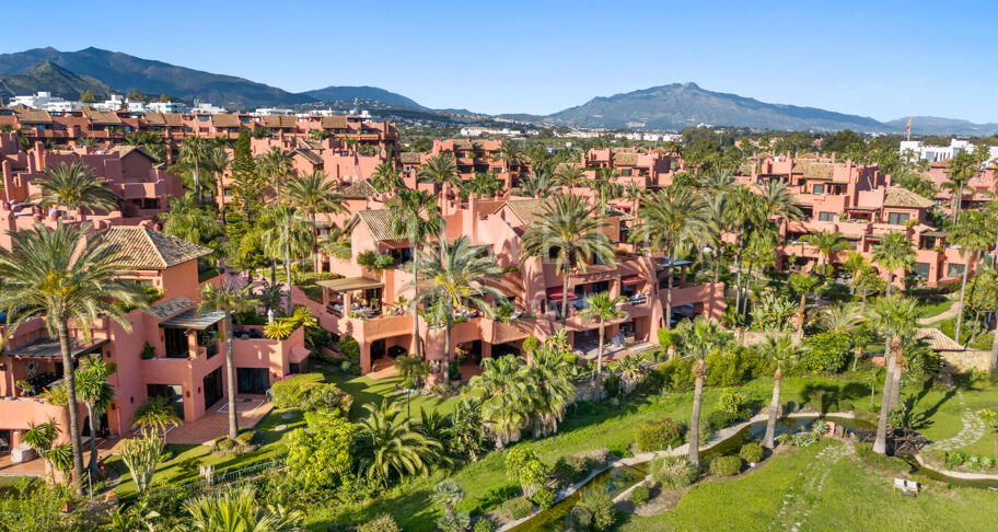 Niezwykły Triplex przy plaży w Torre Bermeja, Estepona