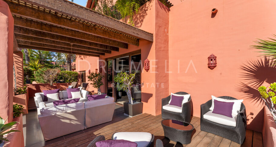 Niezwykły Triplex przy plaży w Torre Bermeja, Estepona