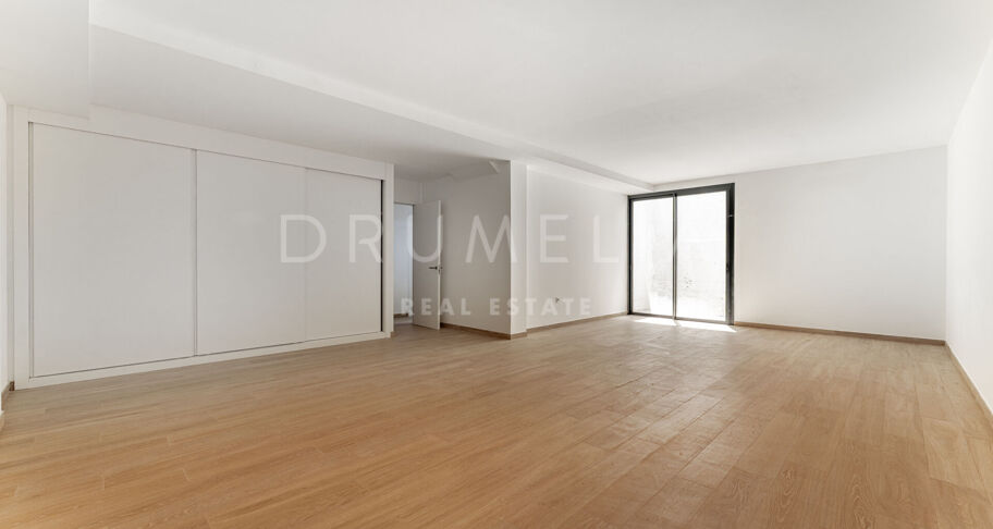 Moderne halfvrijstaande woning met dakterras en zwembad in Río Real, Marbella