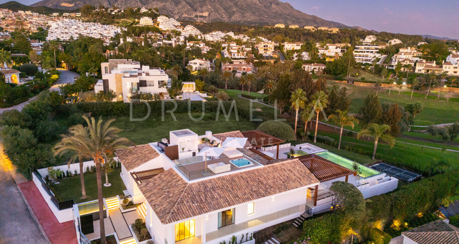 Luxurious Frontline Golf Villa with Breathtaking Views in La Cerquilla, Nueva Andalucía