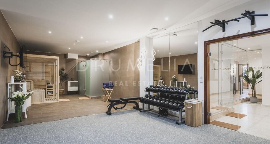 Exklusive Villa mit 7 Schlafzimmern und Meer- und Bergblick in Don Pedro, Estepona
