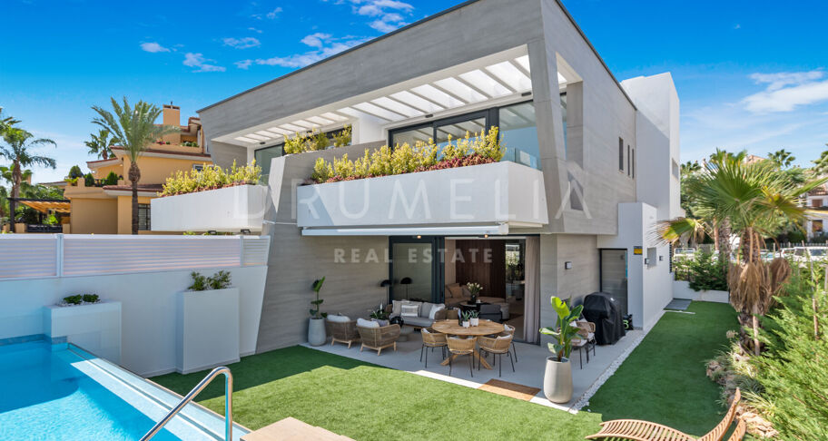 Modern Lyxbostad i Puerto Banús Marbella Ett Nytt Sätt att Leva vid Kusten