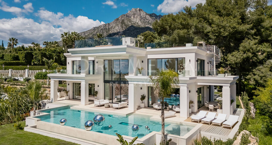 Albinoni One - New-Build Luxury Villa in Sierra Blanca