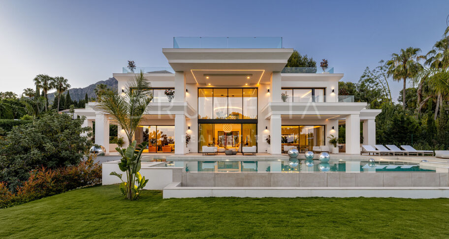 Albinoni One - New-Build Luxury Villa in Sierra Blanca