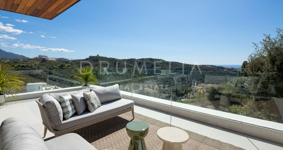 Norwegian Moderne villa med panoramautsikt over havet i Lomas de La Quinta