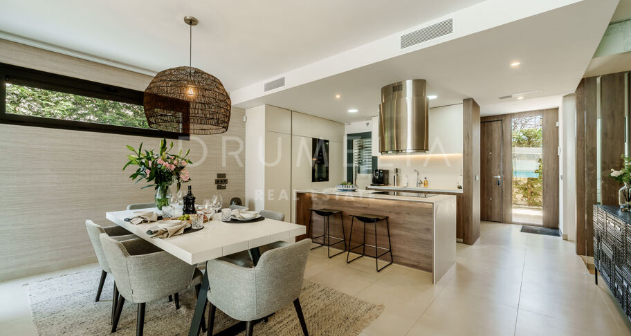 Moderne tomannsbolig nær Puerto Banús